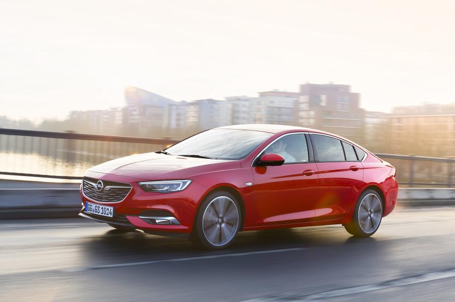  Opel Insignia Grand Sport Turbo 4x4 2017 года  (фото 29 из 41)